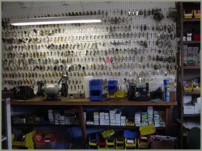 Locksmith Solution Services Terrace Park, OH 513-334-2254 - 68-44-3